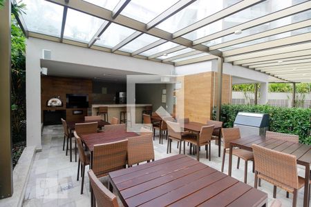 Apartamento à venda com 143m², 3 quartos e 2 vagas Apartamento à venda com 143m², 3 quartos e 2 vagasÁrea comum - churrasqueira