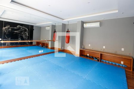 Apartamento à venda com 143m², 3 quartos e 2 vagas Apartamento à venda com 143m², 3 quartos e 2 vagasÁrea comum - sala ginástica
