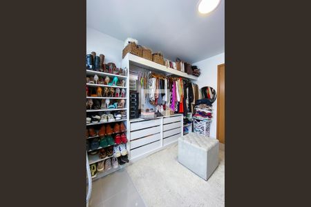 Apartamento à venda com 143m², 3 quartos e 2 vagas Apartamento à venda com 143m², 3 quartos e 2 vagasQuarto 1