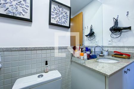 Apartamento à venda com 143m², 3 quartos e 2 vagas Apartamento à venda com 143m², 3 quartos e 2 vagasBanheiro da suíte