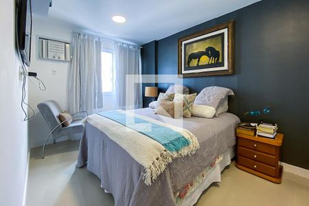 Apartamento à venda com 143m², 3 quartos e 2 vagas Apartamento à venda com 143m², 3 quartos e 2 vagasSuíte