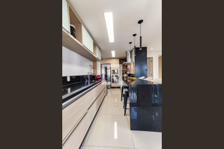 Apartamento à venda com 106m², 2 quartos e 2 vagas Apartamento à venda com 106m², 2 quartos e 2 vagasCozinha