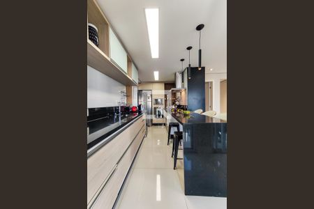 Apartamento à venda com 106m², 2 quartos e 2 vagas Apartamento à venda com 106m², 2 quartos e 2 vagasCozinha