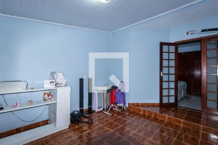 Casa à venda com 100m², 4 quartos e 2 vagas Casa à venda com 100m², 4 quartos e 2 vagasQuarto 4