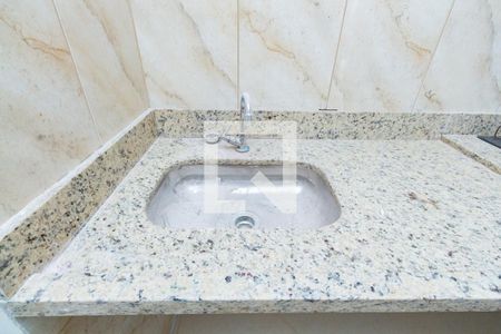 Detalhe da cozinha de casa para alugar com 1 quarto, 50m² em Vaz Lobo, Rio de Janeiro