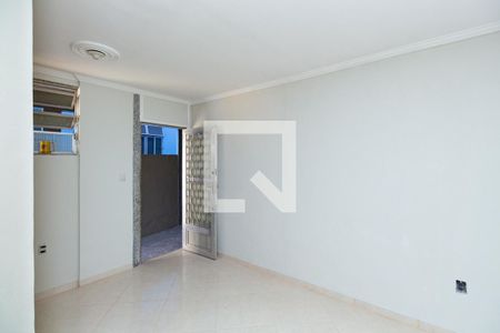 Sala e cozinha de casa para alugar com 1 quarto, 50m² em Vaz Lobo, Rio de Janeiro