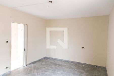 Quarto 1   de casa para alugar com 4 quartos, 110m² em Parque Vitoria, São Paulo