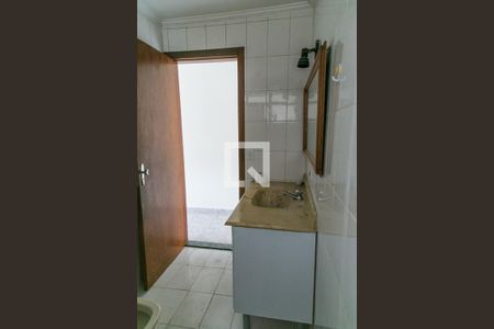 Casa para alugar com 110m², 4 quartos e 2 vagasBanheiro 2