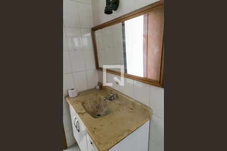 Casa para alugar com 110m², 4 quartos e 2 vagasBanheiro 2