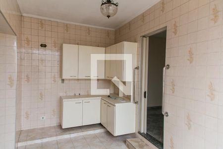 Casa para alugar com 110m², 4 quartos e 2 vagasCopa  