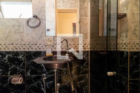 Apartamento à venda com 76m², 2 quartos e 1 vagaBanheiro Social