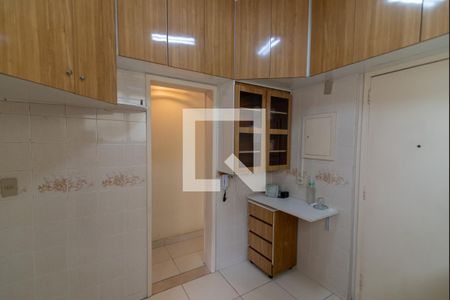 Apartamento à venda com 76m², 2 quartos e 1 vagaCozinha