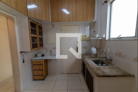 Apartamento à venda com 76m², 2 quartos e 1 vagaCozinha