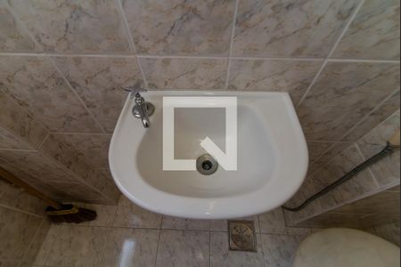 Apartamento à venda com 76m², 2 quartos e 1 vagaBanheiro de Serviço