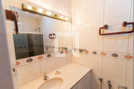 Apartamento à venda com 76m², 2 quartos e 1 vagaBanheiro da Suíte