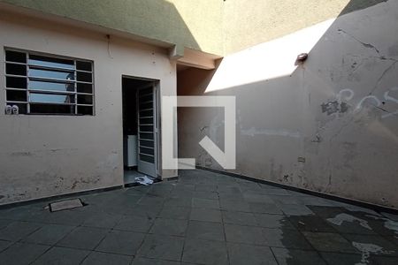 Casa à venda com 222m², 3 quartos e 2 vagasQuintal e Área de Serviço