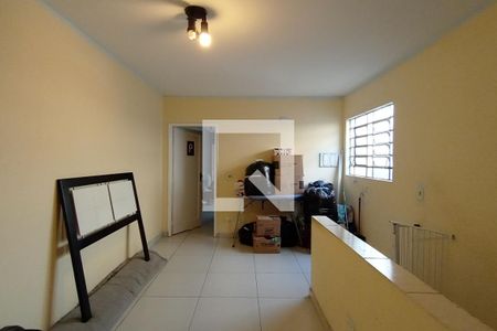 Casa à venda com 222m², 3 quartos e 2 vagasHall social
