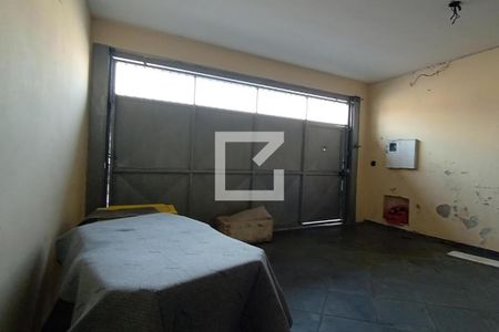 Casa à venda com 222m², 3 quartos e 2 vagasGaragem