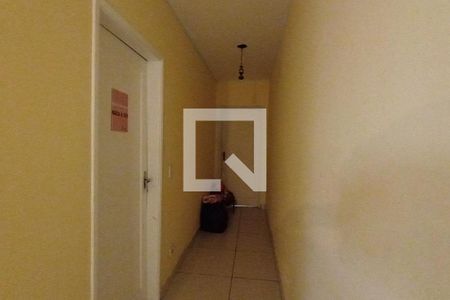 Casa à venda com 222m², 3 quartos e 2 vagasHall social