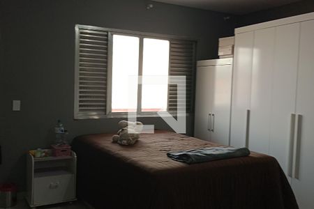 Quarto de casa à venda com 3 quartos, 222m² em Parque Paineiras, São Paulo