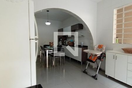 Casa à venda com 222m², 3 quartos e 2 vagasCozinha