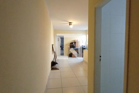 Casa à venda com 222m², 3 quartos e 2 vagasHall social