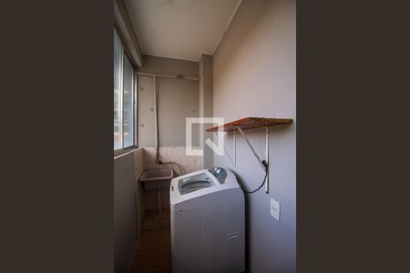 Apartamento à venda com 90m², 2 quartos e sem vagaCozinha e Área de Serviço