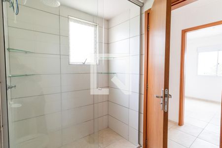 Banheiro Social de apartamento para alugar com 2 quartos, 55m² em Chapéu do Sol, Porto Alegre