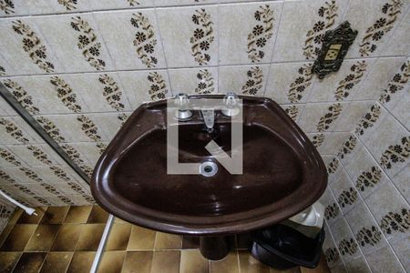 Casa à venda com 380m², 3 quartos e 3 vagasBanheiro 2