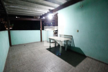 Casa à venda com 380m², 3 quartos e 3 vagasChurrasqueira