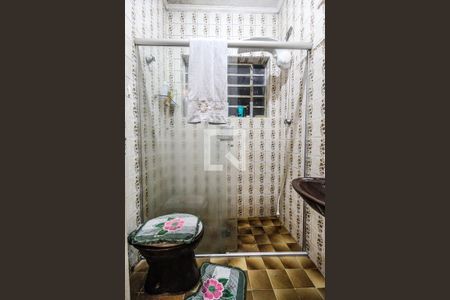 Casa à venda com 380m², 3 quartos e 3 vagasBanheiro 2