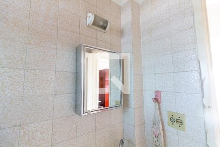 Detalhe do banheiro de apartamento para alugar com 1 quarto, 58m² em Ocian, Praia Grande