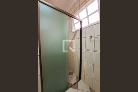 Casa à venda com 190m², 3 quartos e 3 vagas Casa à venda com 190m², 3 quartos e 3 vagasBanheiro Social