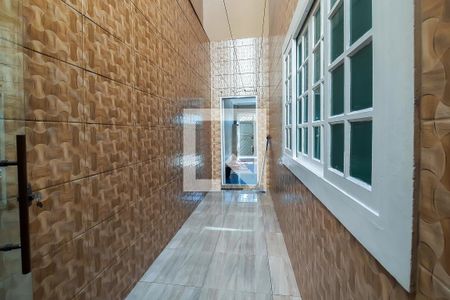 Casa à venda com 190m², 3 quartos e 3 vagas Casa à venda com 190m², 3 quartos e 3 vagasCorredor