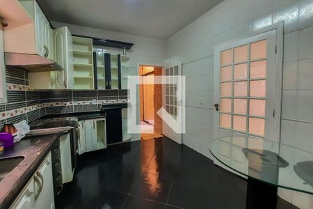 Casa à venda com 190m², 3 quartos e 3 vagas Casa à venda com 190m², 3 quartos e 3 vagasCozinha