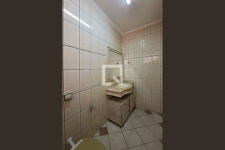 Casa à venda com 190m², 3 quartos e 3 vagas Casa à venda com 190m², 3 quartos e 3 vagasBanheiro Social