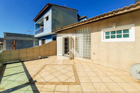 Casa à venda com 190m², 3 quartos e 3 vagas Casa à venda com 190m², 3 quartos e 3 vagasVaranda da Suíte 2