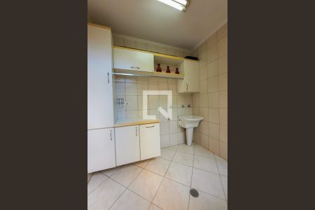 Casa à venda com 190m², 3 quartos e 3 vagas Casa à venda com 190m², 3 quartos e 3 vagasÁrea de Serviço