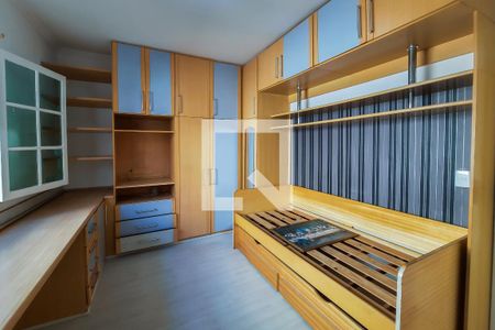 Casa à venda com 190m², 3 quartos e 3 vagas Casa à venda com 190m², 3 quartos e 3 vagasQuarto