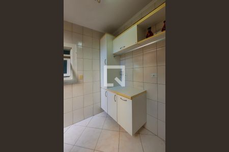 Casa à venda com 190m², 3 quartos e 3 vagas Casa à venda com 190m², 3 quartos e 3 vagasÁrea de Serviço