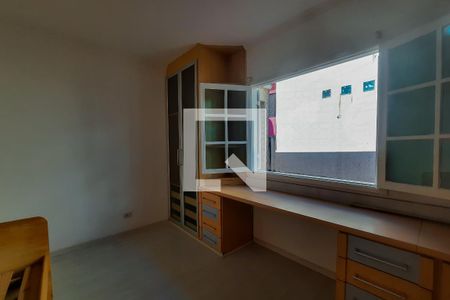 Casa à venda com 190m², 3 quartos e 3 vagas Casa à venda com 190m², 3 quartos e 3 vagasQuarto