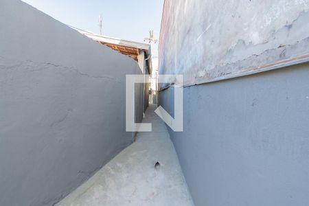 Corredor de casa para alugar com 1 quarto, 55m² em Jardim do Lago, Campinas