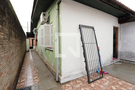 Casa à venda com 363m², 2 quartos e 2 vagasAcesso à entrada da casa