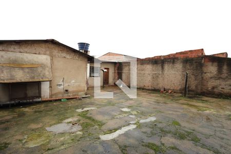 Casa à venda com 363m², 2 quartos e 2 vagasPátio 2