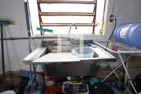 Casa à venda com 363m², 2 quartos e 2 vagasÁrea de Serviço / depósito