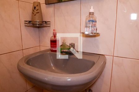 Casa à venda com 310m², 6 quartos e 3 vagasLavabo do térreo