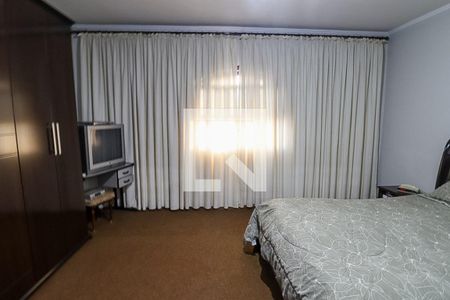 Casa à venda com 310m², 6 quartos e 3 vagasSuíte