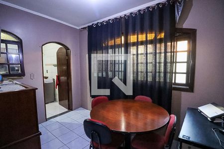 Casa à venda com 310m², 6 quartos e 3 vagasEdícula - Sala