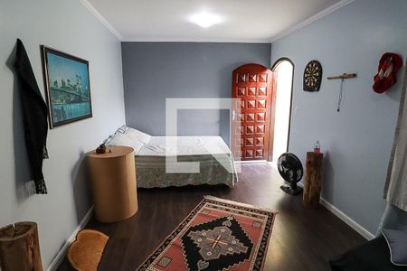 Casa à venda com 310m², 6 quartos e 3 vagasEdícula - Quarto