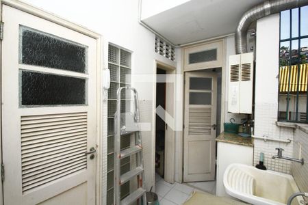 Apartamento à venda com 137m², 3 quartos e 1 vagaÁrea de Serviço